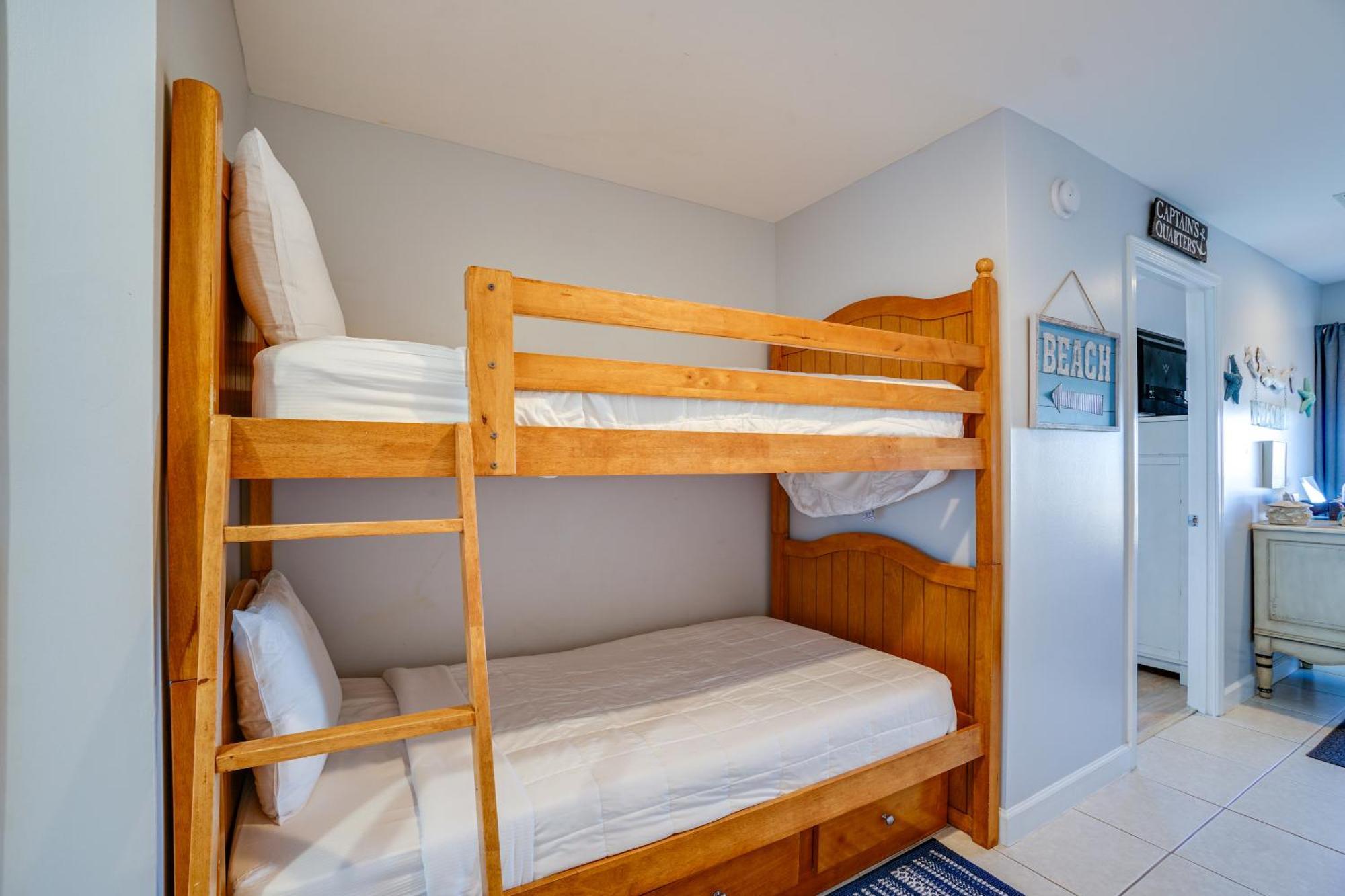 Splash Beach Resort By Panhandle Getaways Panama City Beach Room photo